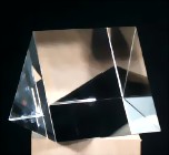 Glas-Prisma - ca 100mm L�nge bei ca 100 x100 x100mm Seiten